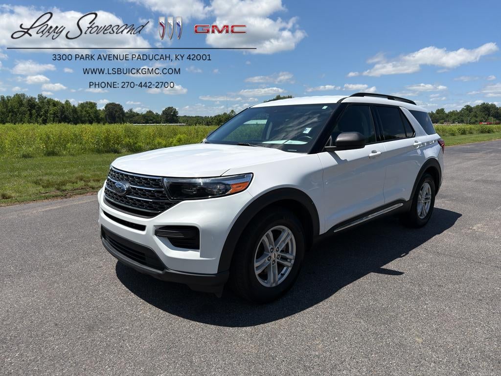 2021 Ford Explorer XLT in White — front three-quarter view