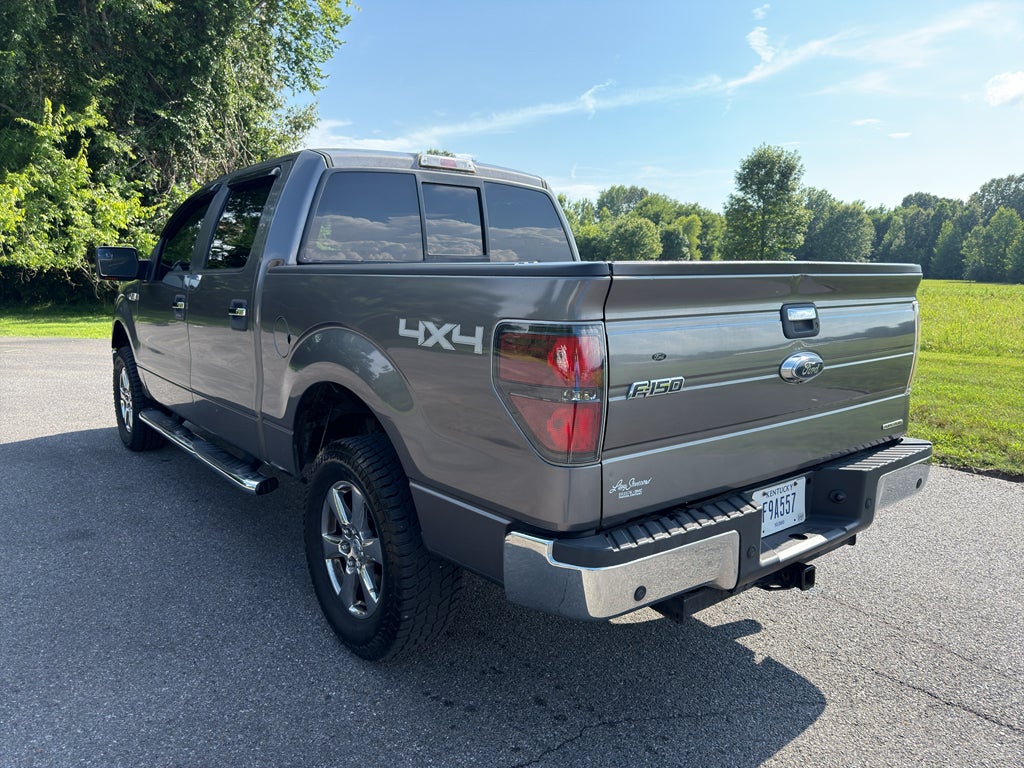2013 Ford F-150 — rear three-quarter view