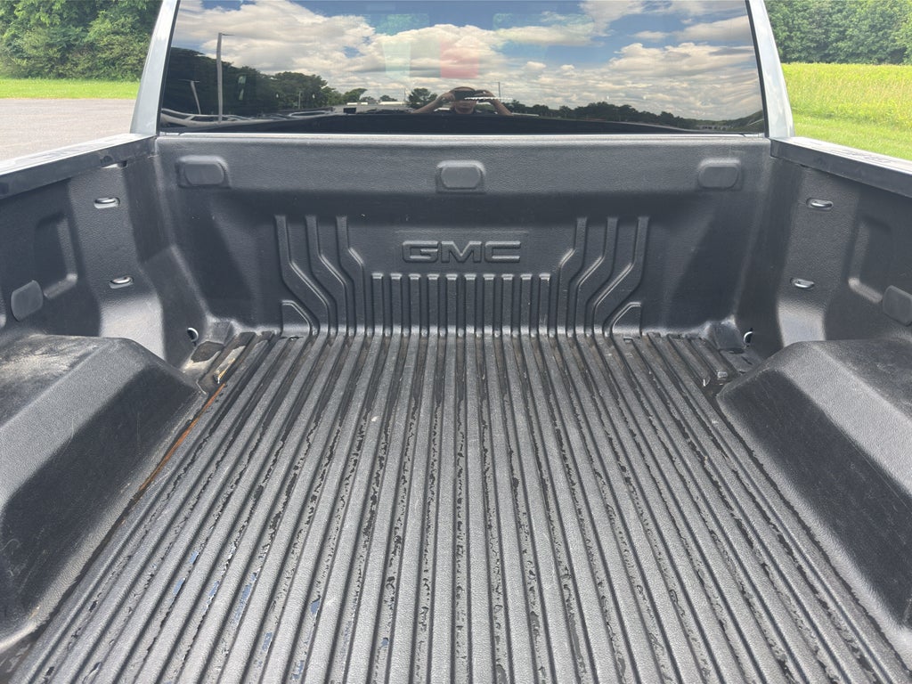 2020 GMC Sierra 1500 — detail view